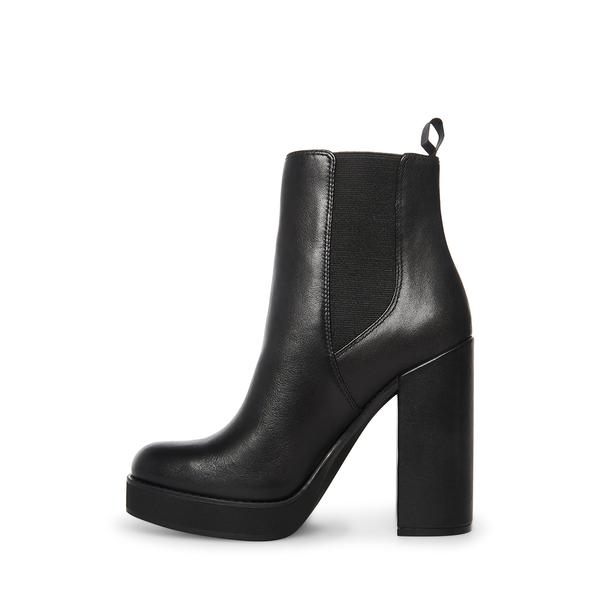 These Amazing Steve Madden Hutch Boots Are a Must-Have This Fall