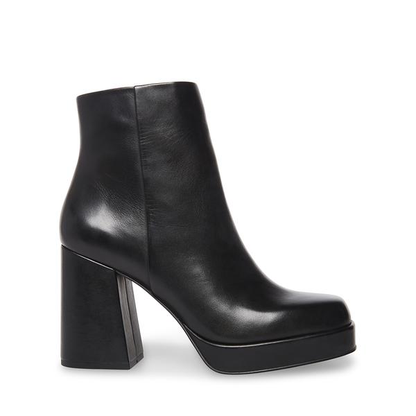 These Amazing Steve Madden Hutch Boots Are a Must-Have This Fall