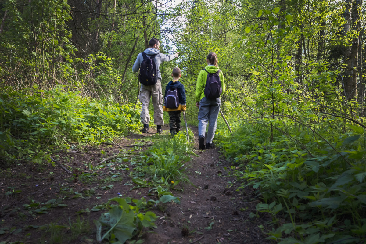 Couple And Their 1-Year-Old Found Dead On Hiking Trail