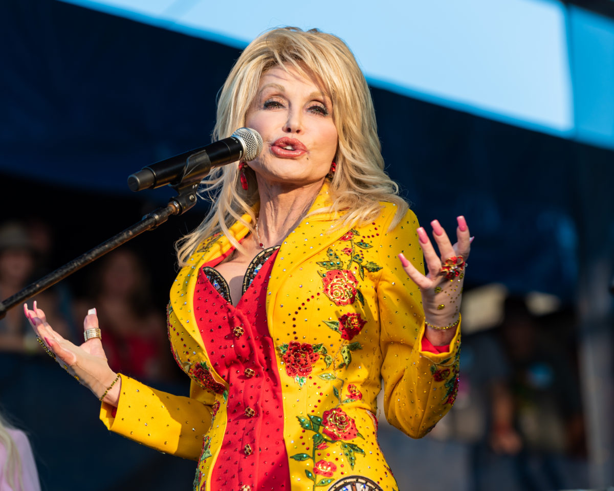 Dolly Parton Admits She Cringes At Being Idolized: 'I Don't Want To Be Worshipped'