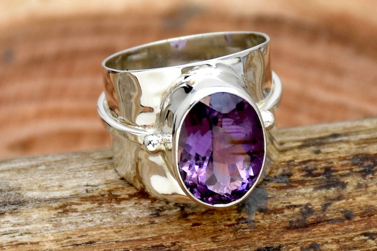 Beautiful Amethyst Rings: February Birthstone Rings