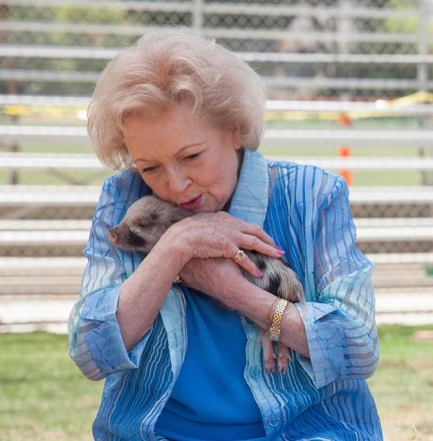 25 Photos of Betty White to Celebrate Her Legendary Life