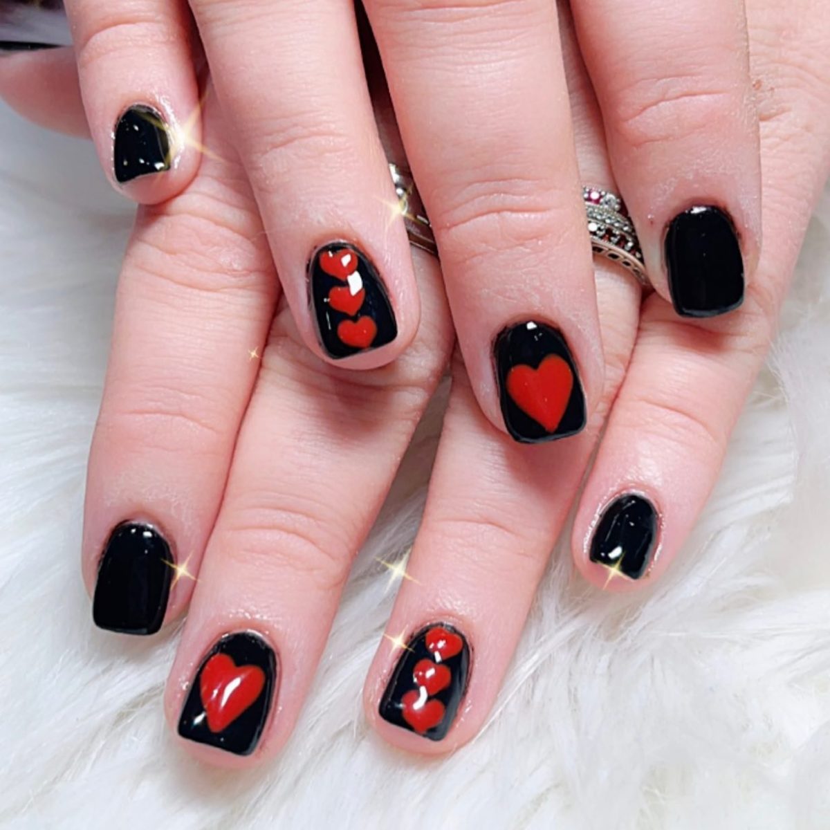 Lovely Red Valentines Day Nails You Should Try