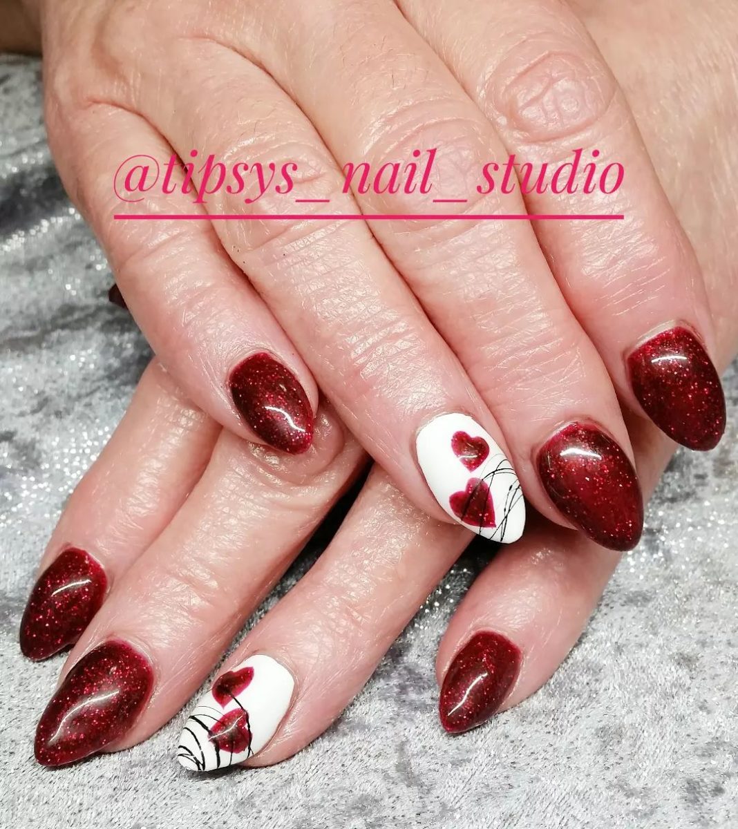 Lovely Red Valentines Day Nails You Should Try