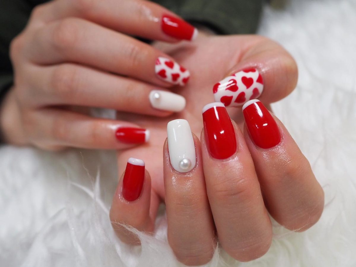 Lovely Red Valentines Day Nails You Should Try