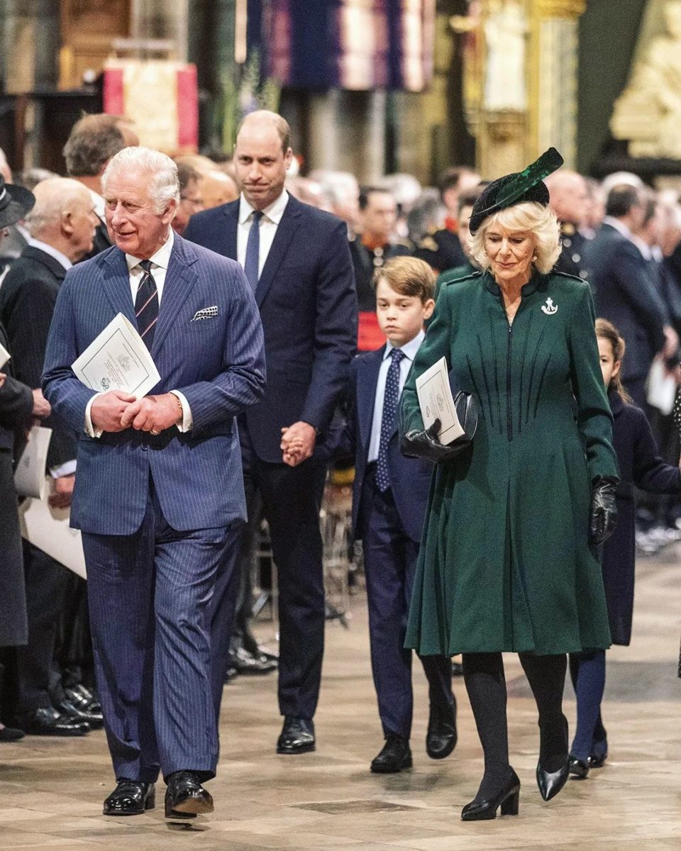 Prince Andrew Escorts Queen to Memorial