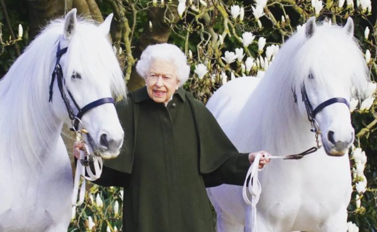 The Queen Is 96! The Royal Family Celebrates By Sharing Rare Photos of Her Majesty!