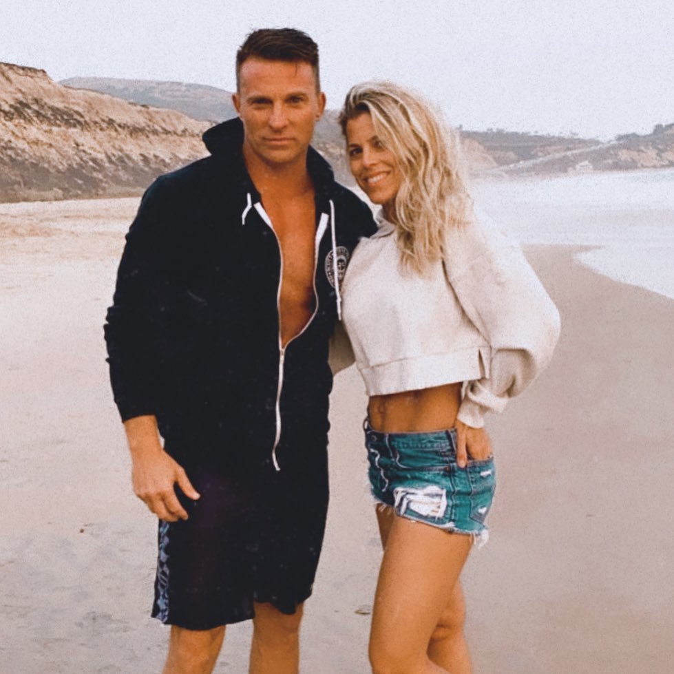 Steve Burton Announces Split with Pregnant Wife