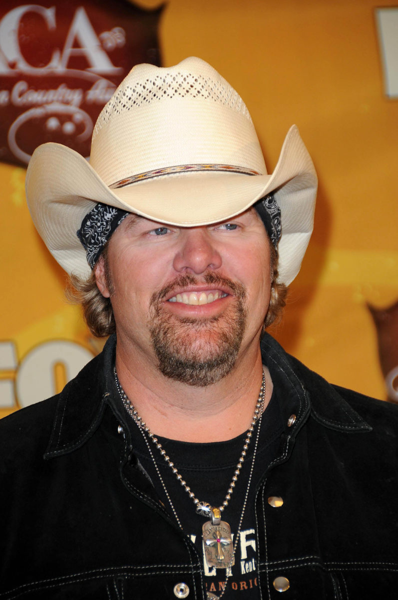 Toby Keith Shares Update After Revealing Heartbreaking Cancer Diagnosis