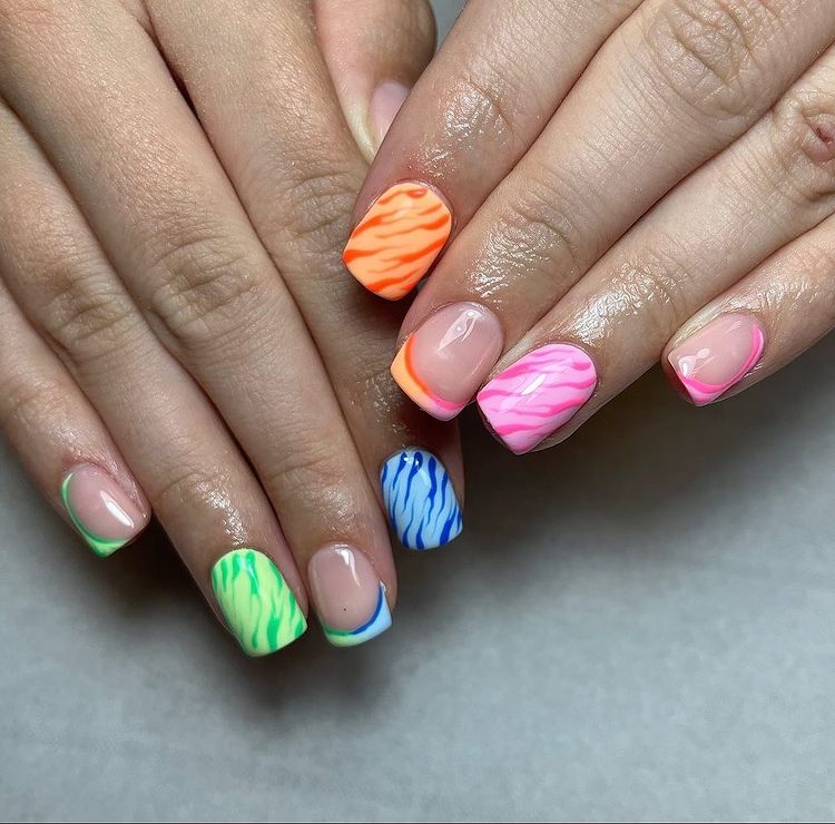 Bright Summer Nails