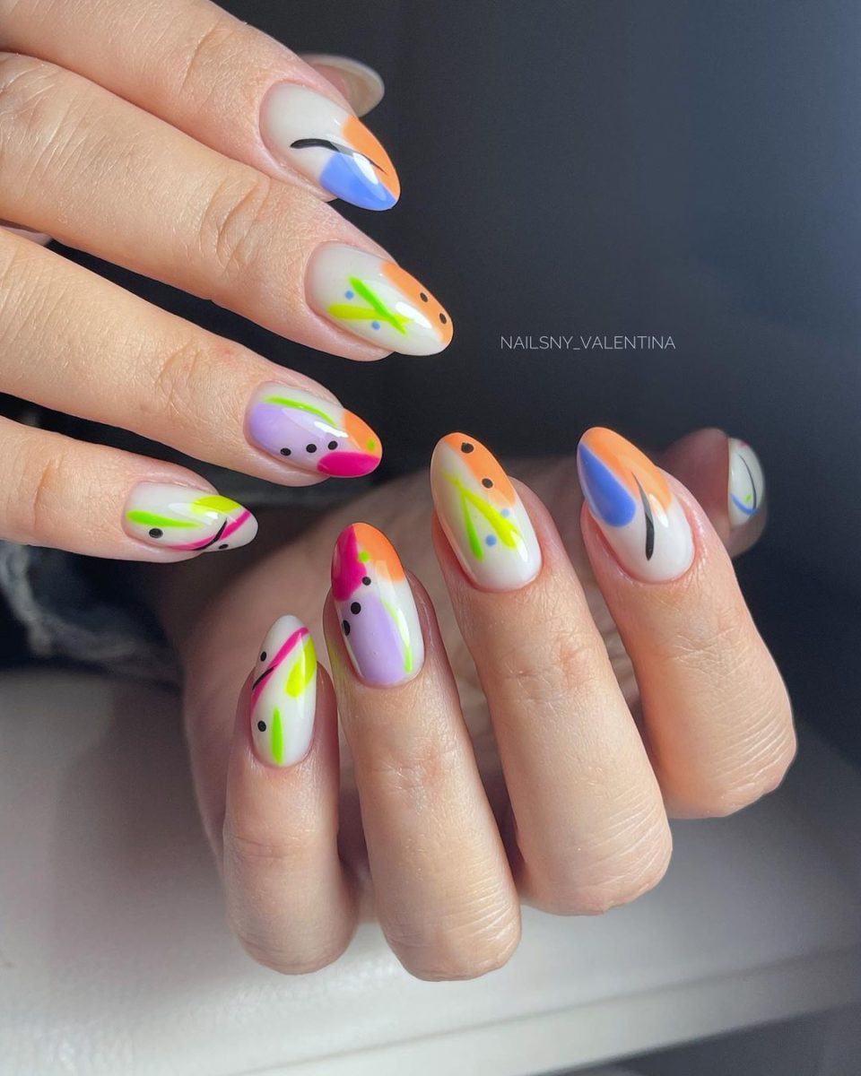 Bright Summer Nails