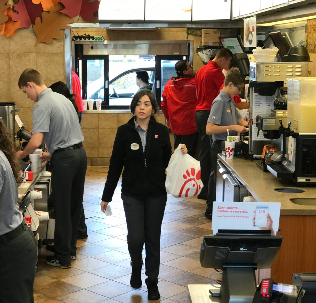 Chick-fil-A Employees Speak Up About The Strange Rules They Must Follow At All Times | Ever wonder what’s really going on behind a Chick-fil-A employee’s cheerful smile? A LOT of RULES!