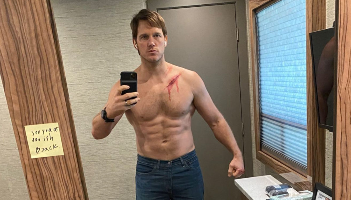 Chris Pratt Posts Shirtless Selfie But It's His 9-Year-Old Son's Sweet Note That Steals Hearts