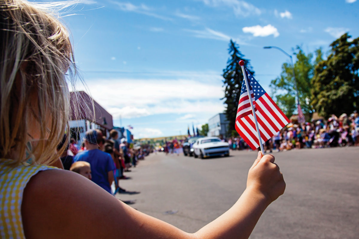 Dad of 3 Young Children Recalls Fleeing For His Life At Highland Park Parade