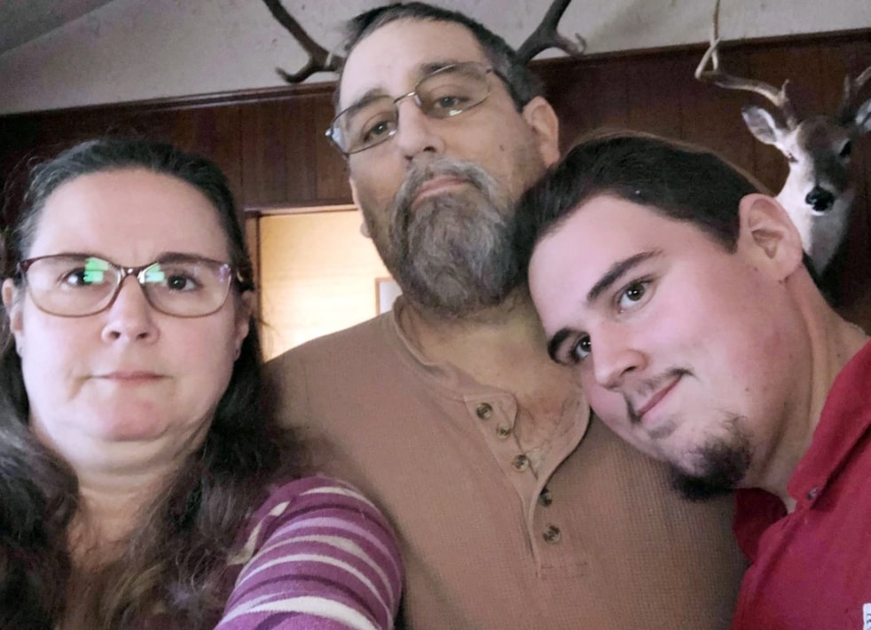 Man Loses 300 Pounds To Be Eligible To Donate Liver To His Dad