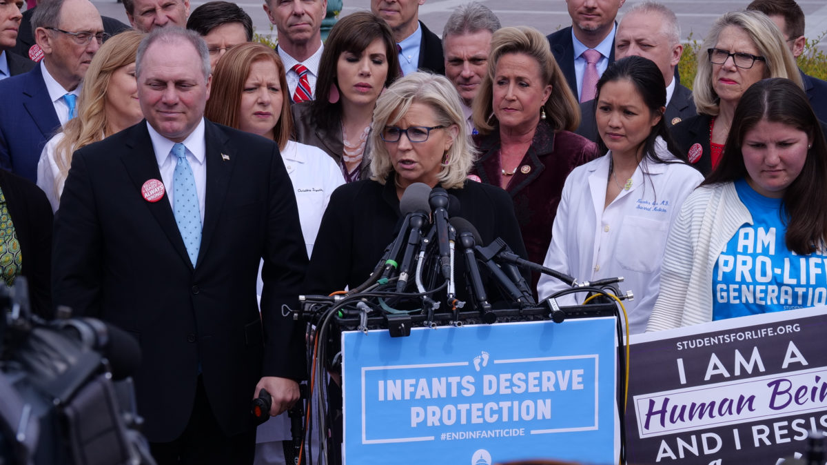 Representative-Liz-Cheney-Gets-Teary-Eye-Standing-Ovation-in-Her-Home-State-of-Wyoming.jpg