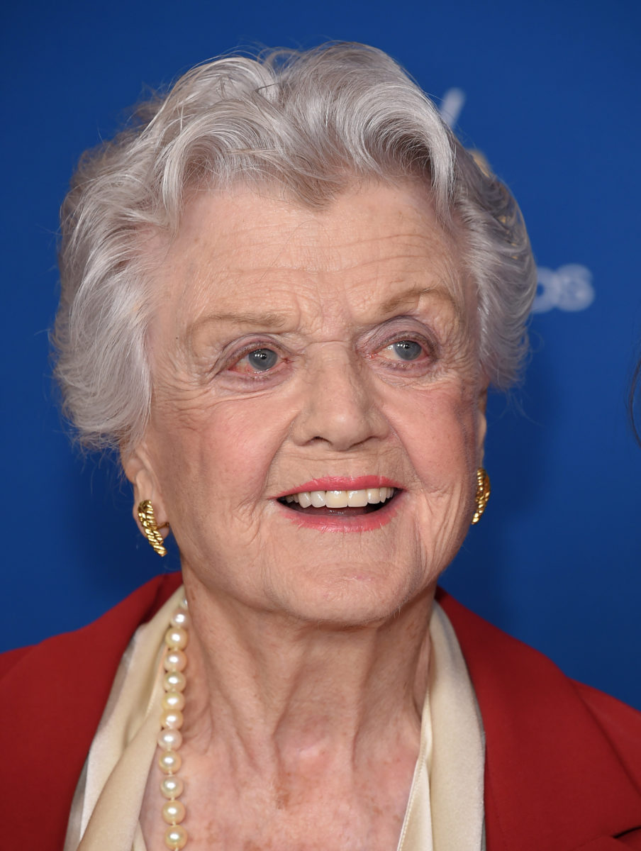 Heartbreaking News About Legendary Actress Just Five Days Before Her Birthday | For 12 years she was known as Jessica Fletcher, the epic mystery novelist on CBS’s Murder, She Wrote. And before that, she was the soothing voice we all grew up with when she became Mrs. Potts in Disney’s Beauty and the Best.