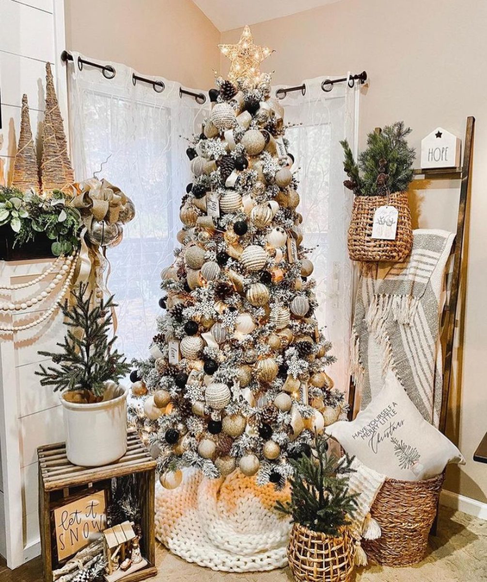 Rustic Christmas Tree Ideas