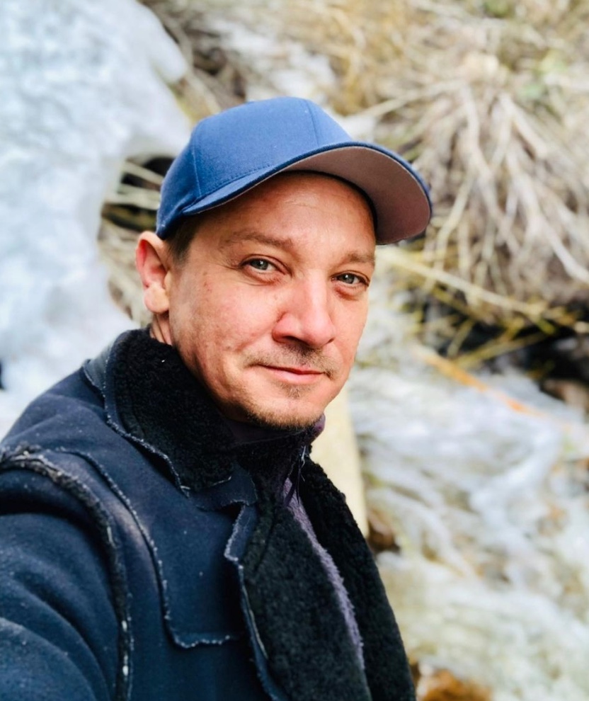 Jeremy Renner Wrote His ‘Last Words’ to His Family While in Critical Condition Following His Jan. 1 Snowplow Accident | Scheduled to be released on April 6, Good Morning America gave us yet another teaser of Jeremy Renner and his latest interview with Diane Sawyer.