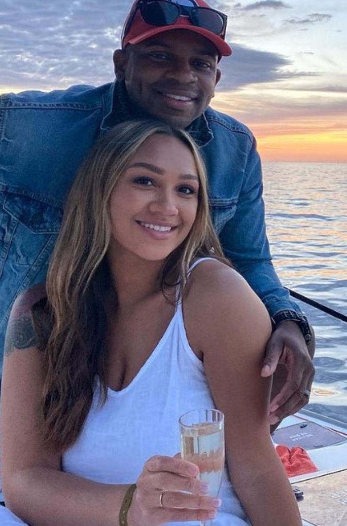 Jimmie Allen Seemingly Reveals He Secretly Welcomed Twins Into His Life During His Divorce From Ex-Wife | Ten months after issuing an apology to his then-pregnant ex-wife, Jimmie Allen has seemingly revealed he quietly welcomed a set of twins into his life.