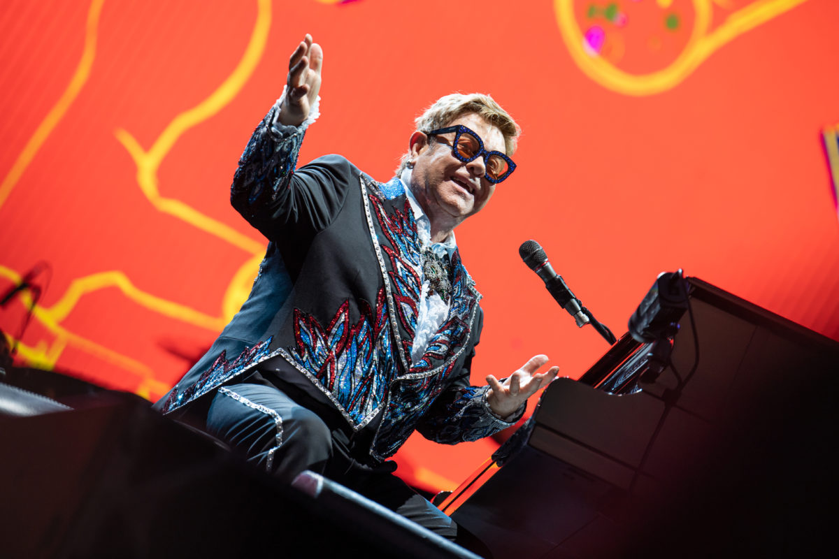 Sir Elton John, 76, Hospitalized After Suffering a Fall | Retirement has gotten off to a rocky start for Elton John. Reports are offering an update on Sir John Elton after he was rushed to the hospital last night.