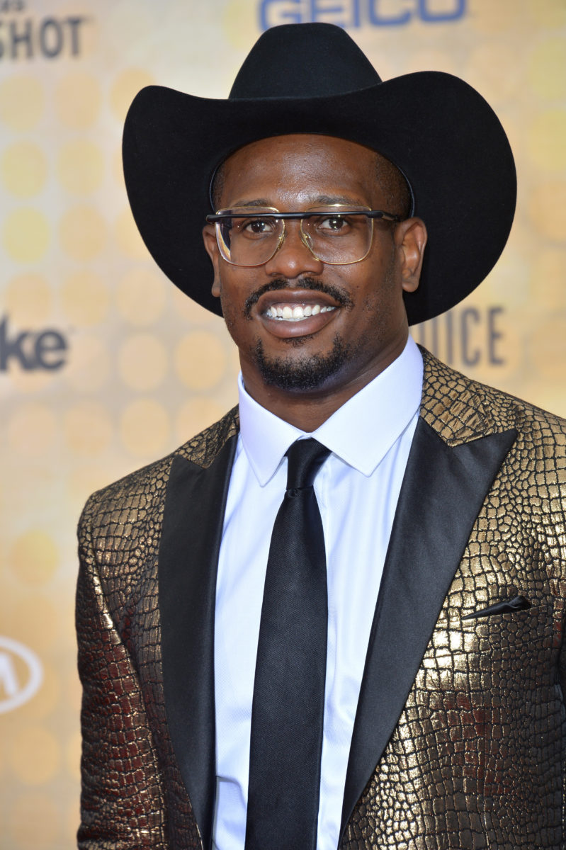 Arrest Warrant Issued for NFL Star and Super Bowl MVP Von Miller | An arrest warrant has been issued for NFL star Von Miller.