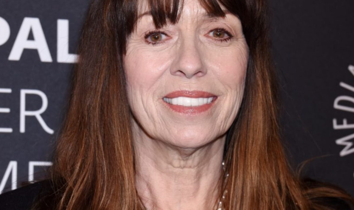 Mackenzie Phillips Opens Up About Disturbing Relationship With Father Legendary Singer John Phillips | In a brand new interview actress Mackenzie Phillips is opening up about her relationship with her father. 