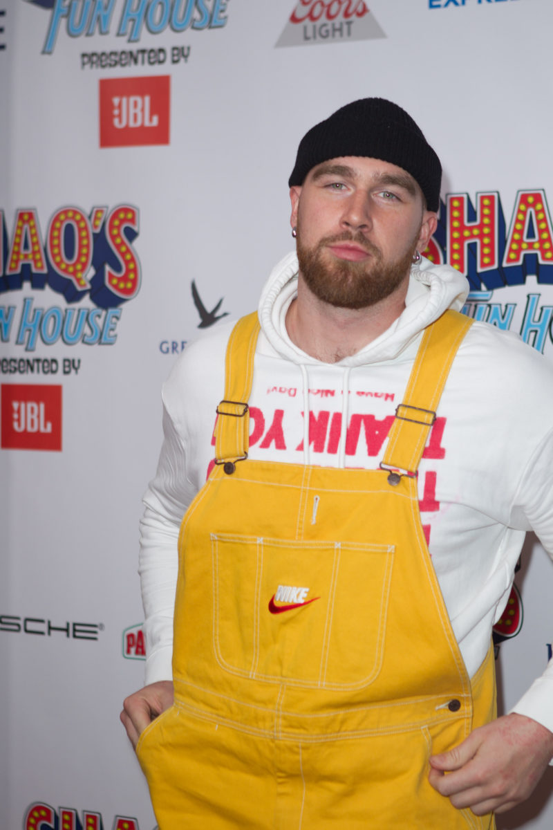 Travis Kelce Applauded for Donating Money to Fix an Elderly Woman's Home | Despite playoffs looming on the horizon, Travis Kelce is putting the people of Kansas City first.