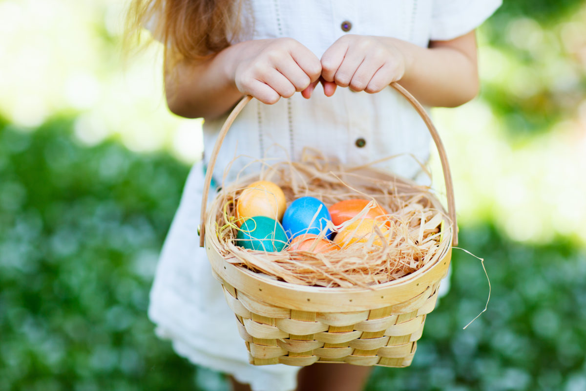 Egg-citing Easter Basket Ideas That Don’t Involve Candy & Sugar | Filling an Easter basket and hiding it for your kids to find is one of the greatest Easter traditions of all-time. Here's how you can make the most of it!