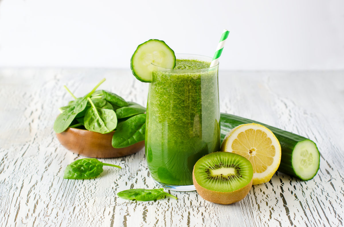 Easy Smoothie Recipes You and Your Kid Will LOVE | These smoothie recipes can offer a convenient and appealing way to add a variety of fruits and vegetables to your child’s daily diet, but use them sparingly!