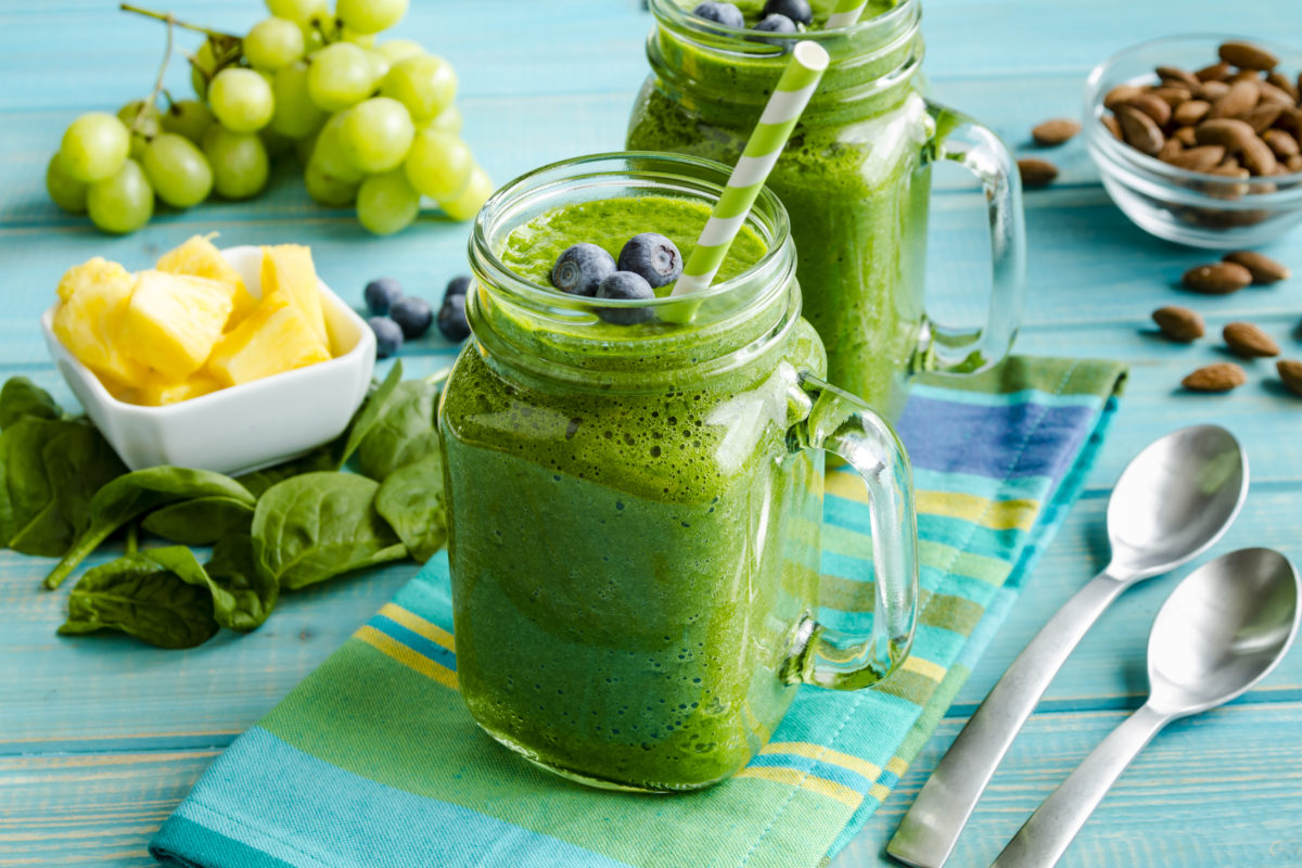 Easy Smoothie Recipes You and Your Kid Will LOVE | These smoothie recipes can offer a convenient and appealing way to add a variety of fruits and vegetables to your child’s daily diet, but use them sparingly!