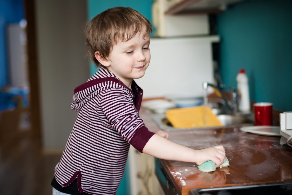 Schedules and Regular Routines: Why They Are Important for Your Growing Children | Most parents can’t help but laugh when they hear the words ‘regular routines’ and ‘children’ in the same sentence – not because kids following a routine is wrong or weird, but because it’s such a difficult task to achieve. 