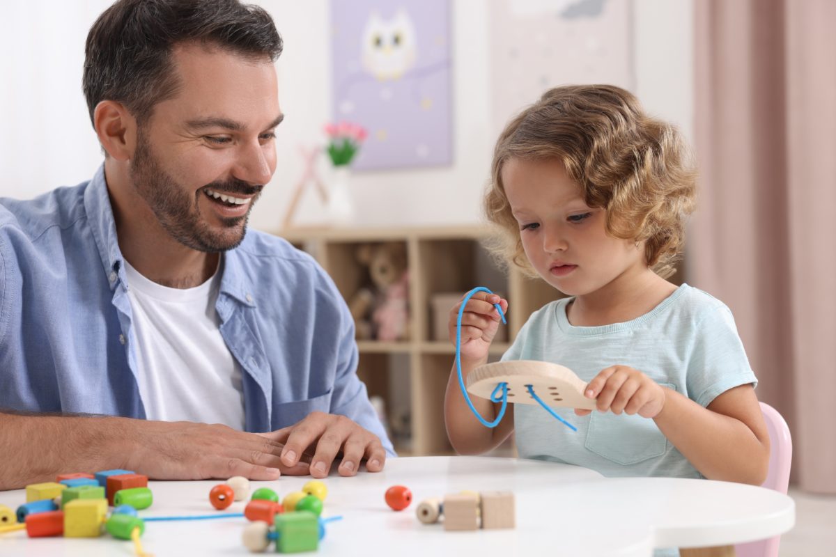 Small Educational Toys to Keep Your Little One Distracted | Before getting your child’s shoes on, take them to their play area and let them pick out some of their favorite educational toys and pack them in a bag – make them feel like they have control over what they bring. 