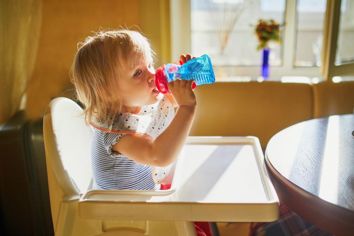 Why, When, and How to Teach Your Child to Use a Sippy Cup | Of all the milestones your baby will hit in the first few years of their life, the transition from a bottle to a sippy cup is one of the first – and, believe it or not, one of the most important to their overall well-being.