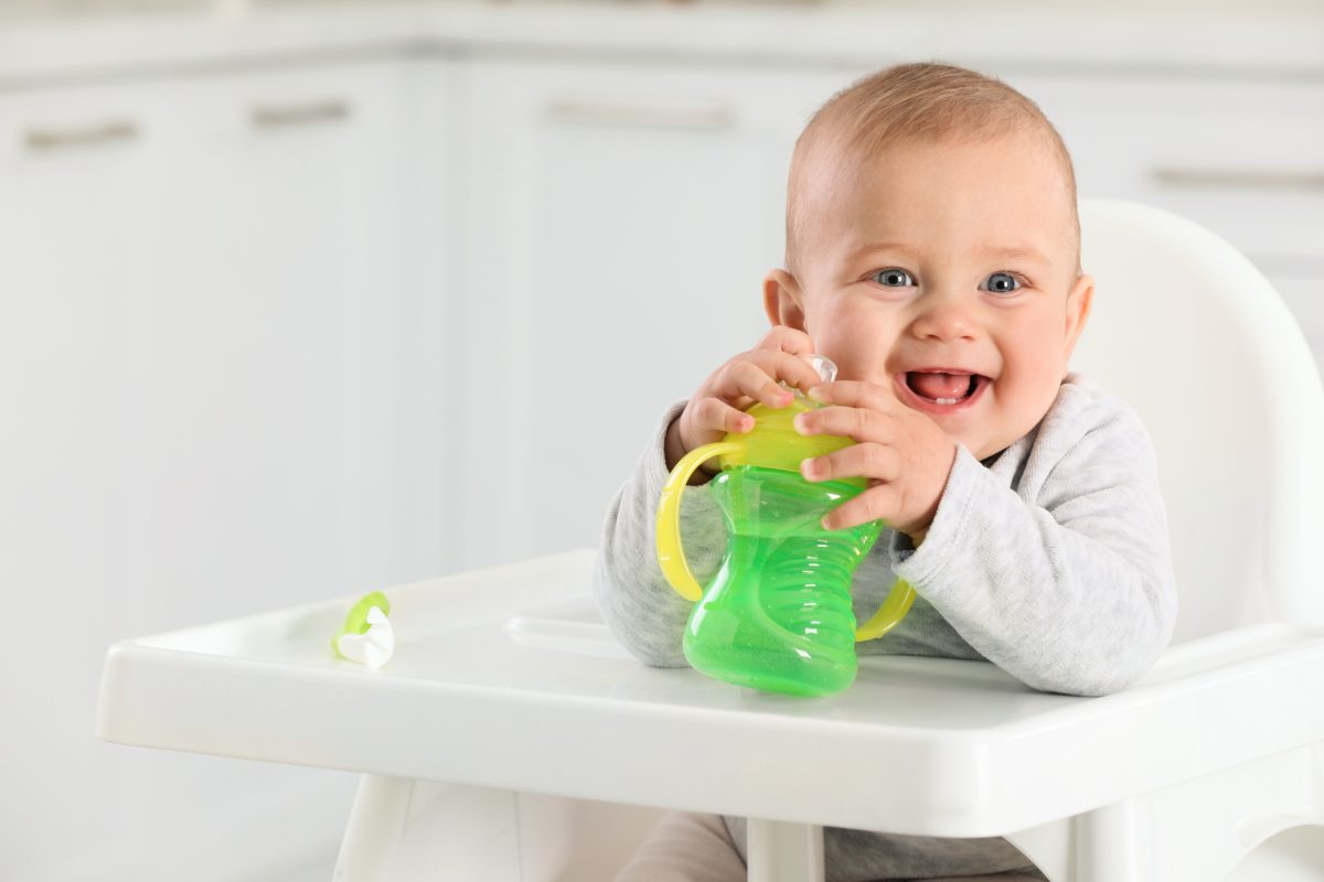 Why, When, and How to Teach Your Child to Use a Sippy Cup | Of all the milestones your baby will hit in the first few years of their life, the transition from a bottle to a sippy cup is one of the first – and, believe it or not, one of the most important to their overall well-being.