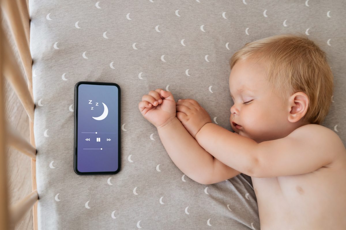 Best Sleep-Tracking Apps to Help Your Family Get a Good Night’s Rest  | Ever since I was young, my parents, teachers, and doctors have always told me to get 7-9 hours of sleep each night. If I could do that, they said I would wake up feeling ready for whatever life has in store for me.