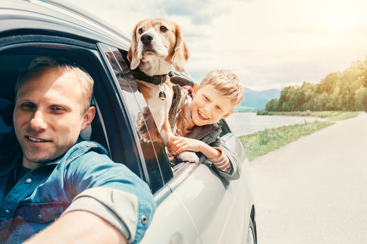 Family Road Trip: How to Keep Your Children Happy While Traveling | Aside from giving parents more control over and flexibility with their itinerary, planning a family road trip is far more economical than buying plane tickets – and you won’t be limited to just one suitcase per person.