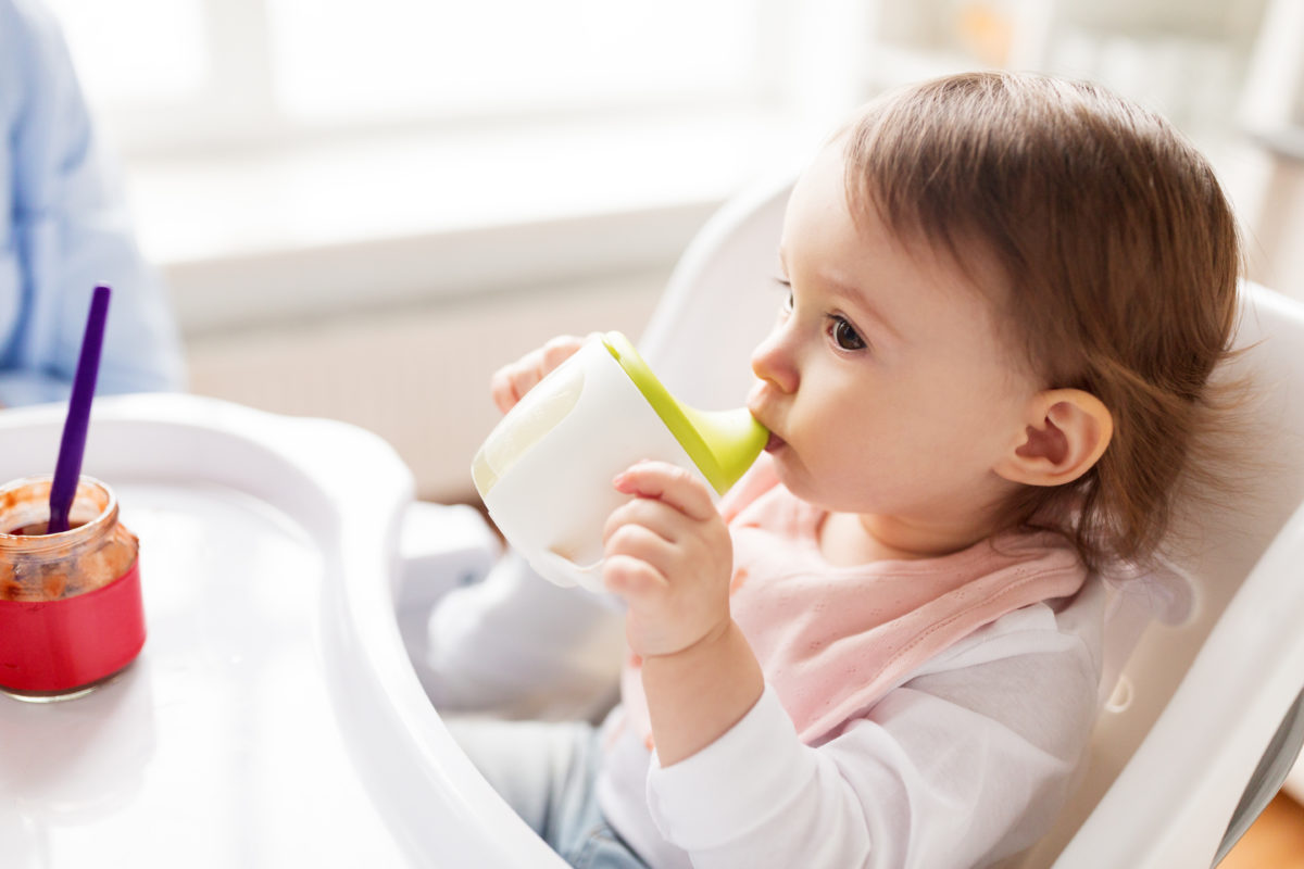 Why, When, and How to Teach Your Child to Use a Sippy Cup | Of all the milestones your baby will hit in the first few years of their life, the transition from a bottle to a sippy cup is one of the first – and, believe it or not, one of the most important to their overall well-being.